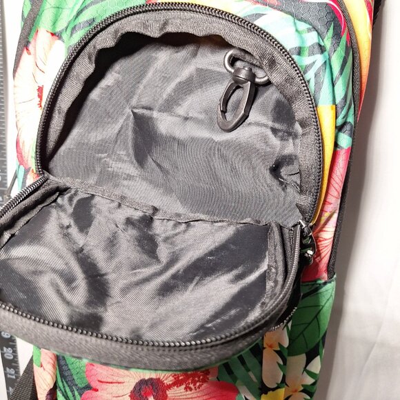 Vibedration Hydration Backpack w/o bladder - Tropical - Used main image 6